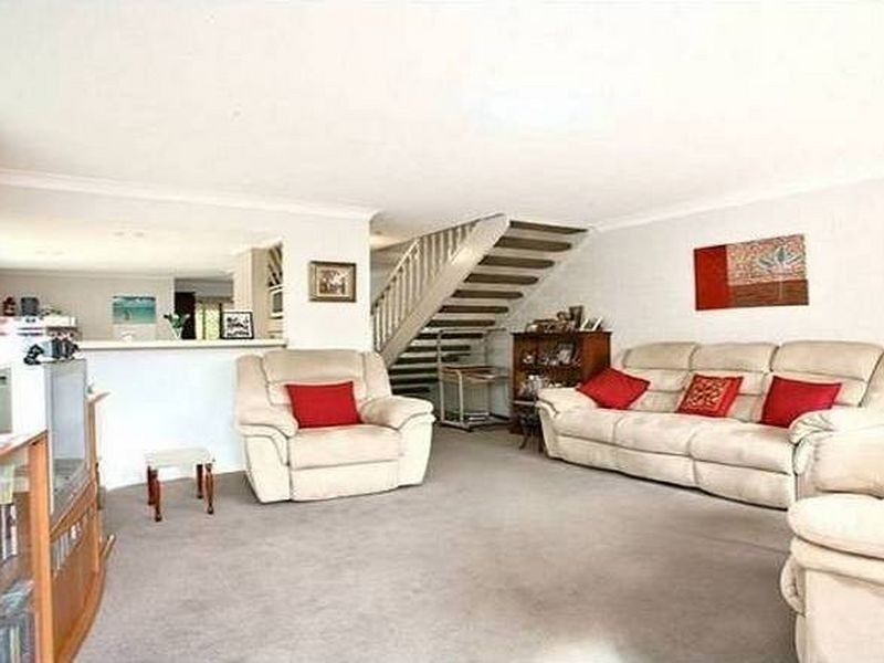 1/10 Snowgum Court, Burleigh Waters QLD 4220