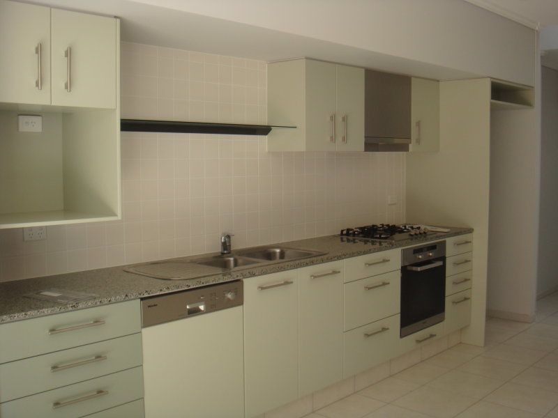 34 Moores Cres, Varsity Lakes QLD 4227