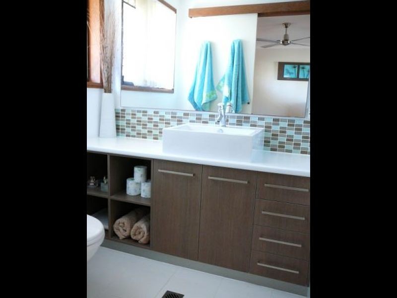 20 Honeywood Court, Burleigh Waters QLD 4220