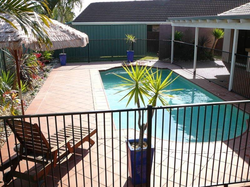 20 Honeywood Court, Burleigh Waters QLD 4220