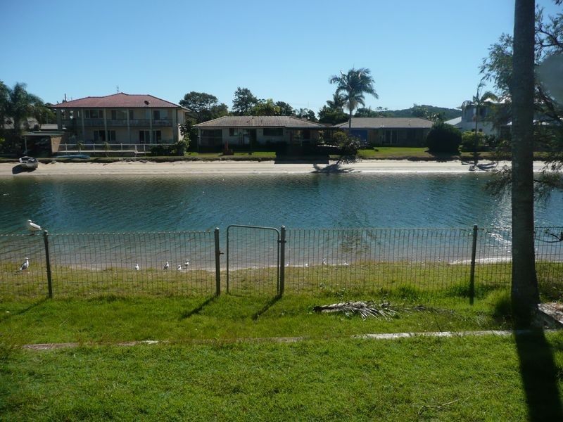 13 Marlin Court, Palm Beach QLD 4221