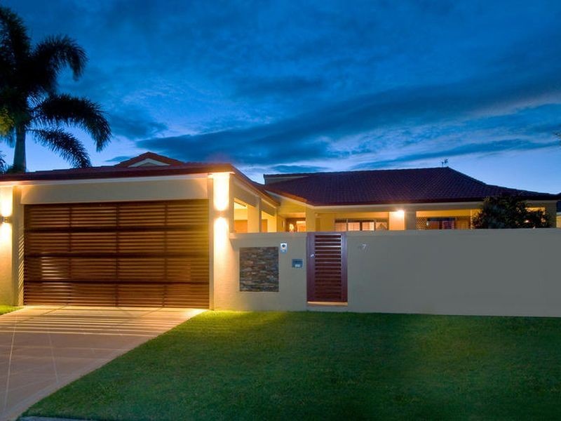 67 Dogwood Drive, Palm Beach QLD 4221