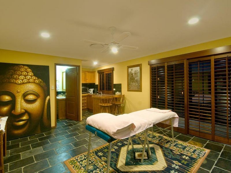 67 Dogwood Drive, Palm Beach QLD 4221