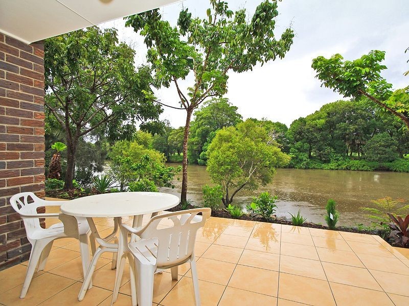 15 Cosmos Court, Elanora QLD 4221