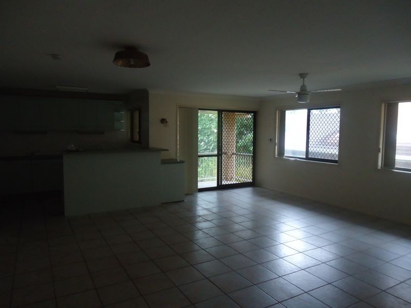 5/6 Rosewood Ave, Broadbeach QLD 4218