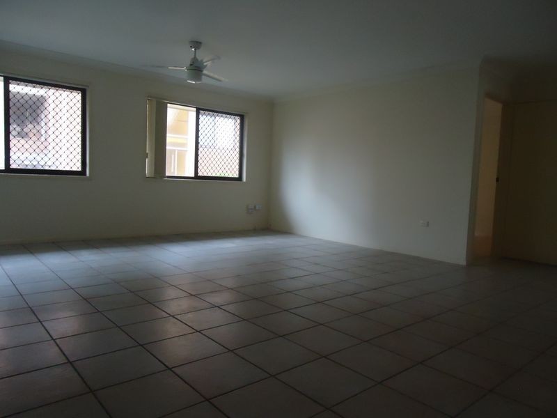 5/6 Rosewood Ave, Broadbeach QLD 4218