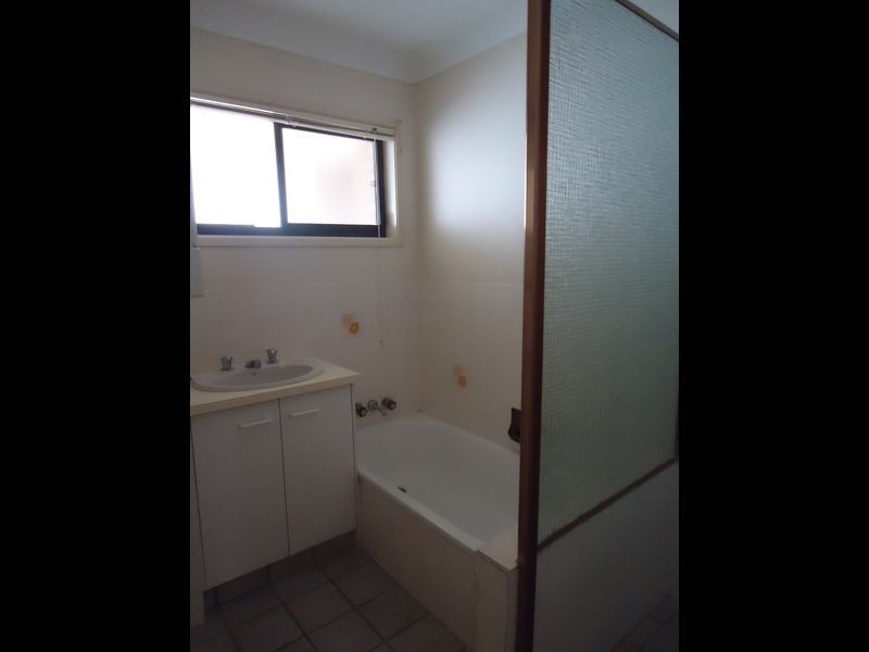 5/6 Rosewood Ave, Broadbeach QLD 4218