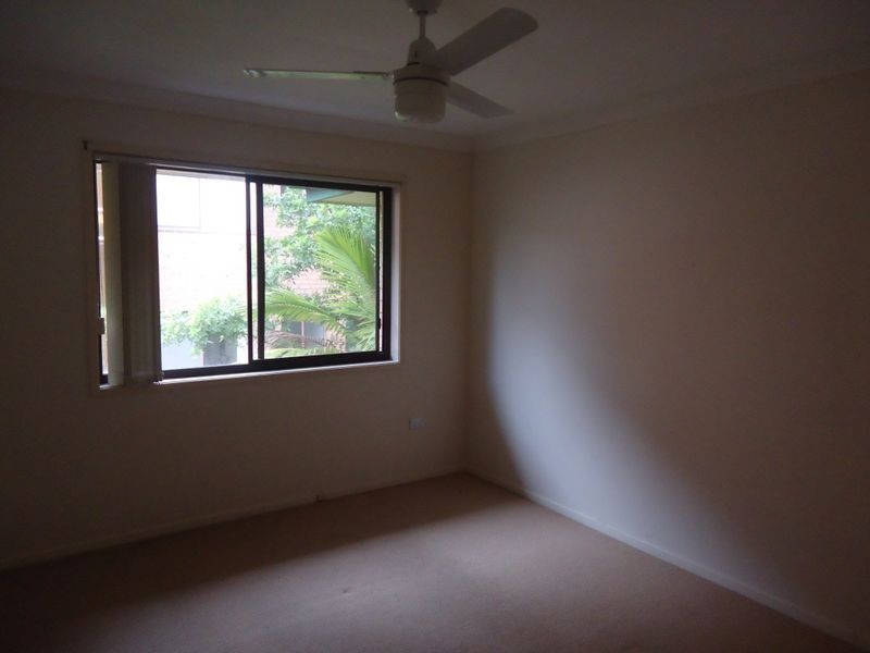 5/6 Rosewood Ave, Broadbeach QLD 4218