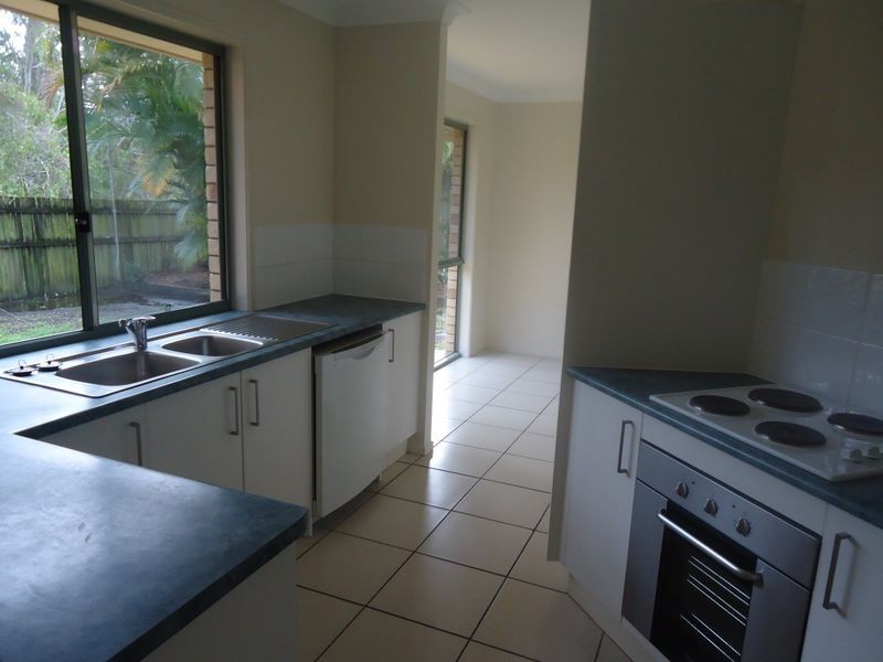 10 Cowell Drive, Burleigh Heads QLD 4220