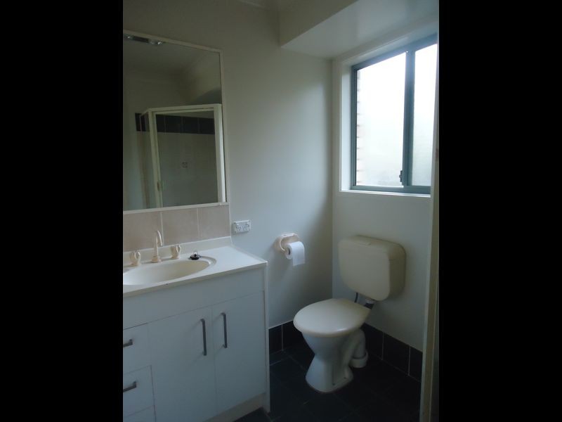 10 Cowell Drive, Burleigh Heads QLD 4220