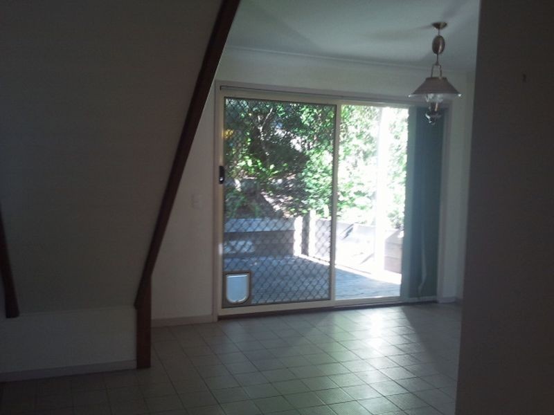 8/35a Grevillia Drive, Varsity Lakes QLD 4227