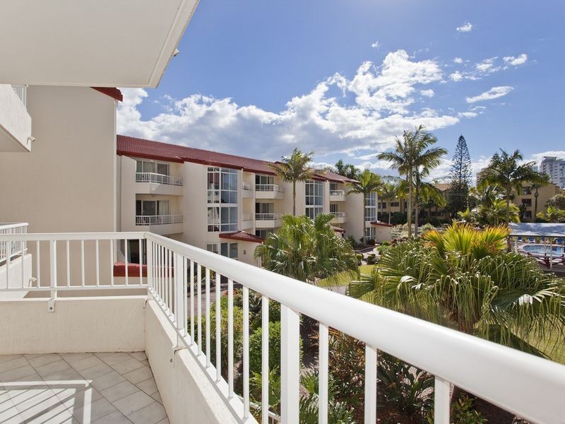 24/1911 Gold Coast Highway, Burleigh Heads QLD 4220