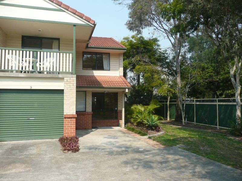 9/33 Mattocks Road, Burleigh Waters QLD 4220