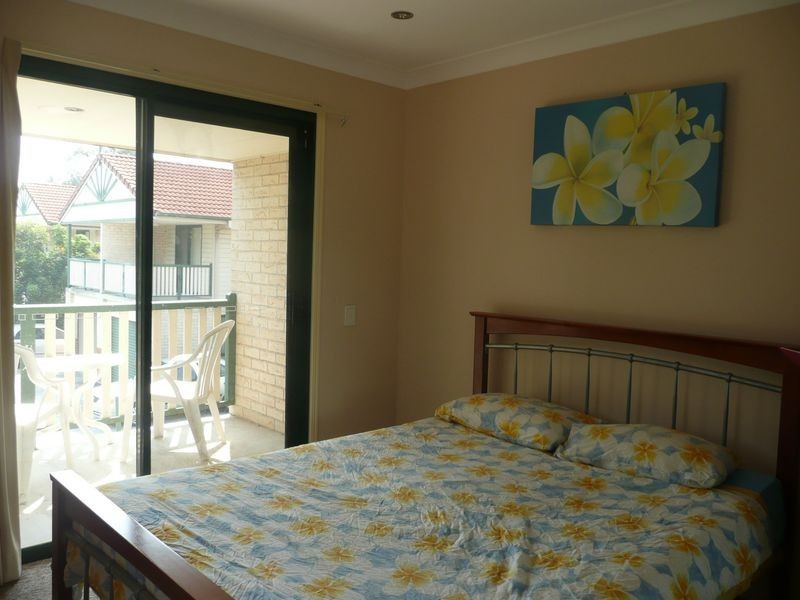 9/33 Mattocks Road, Burleigh Waters QLD 4220