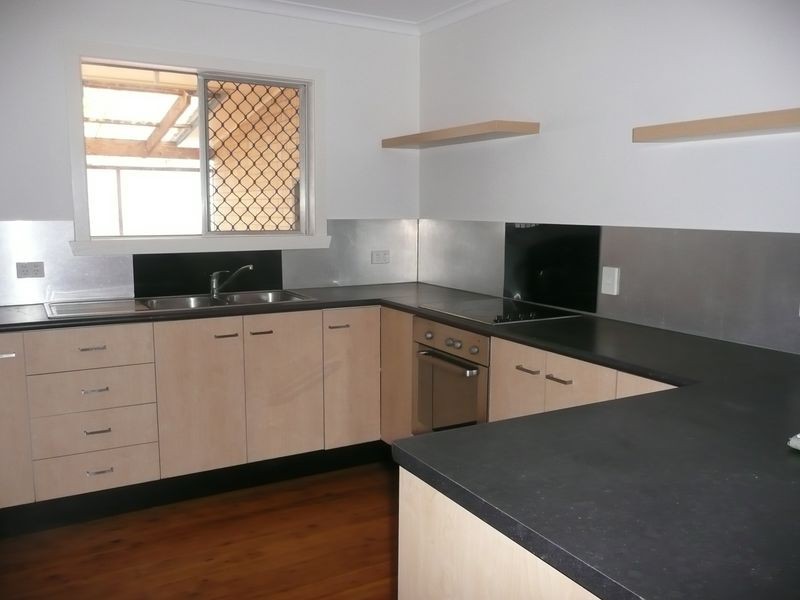 14 Symonds Road, Burleigh Heads QLD 4220