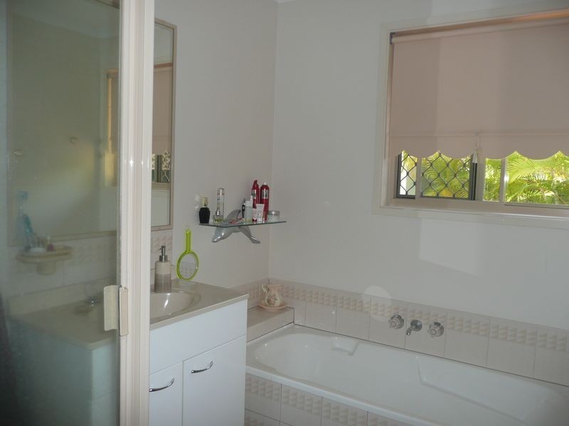 37/5 Greenland Drive, Varsity Lakes QLD 4227