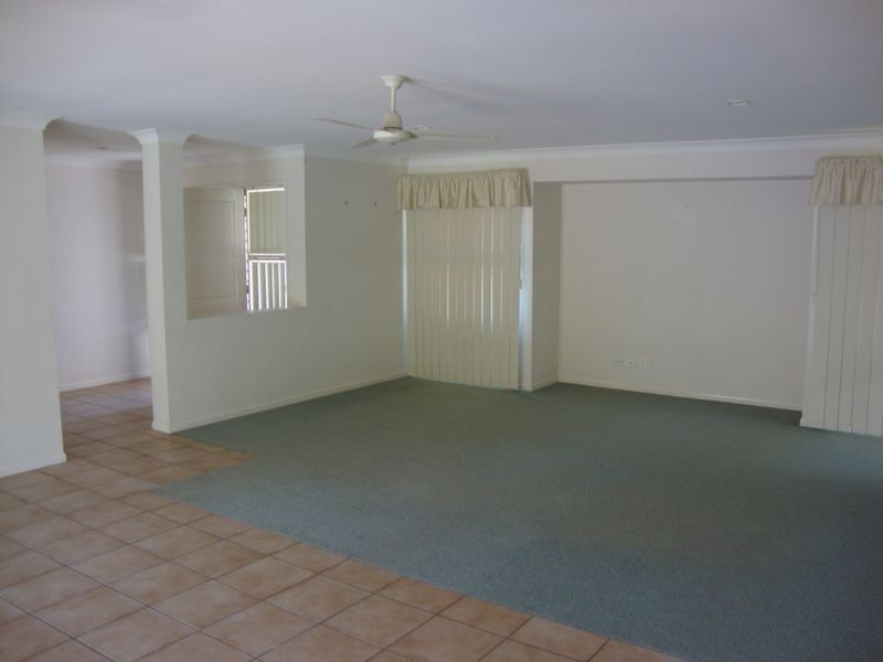 42 Seville Circuit, Burleigh Waters QLD 4220
