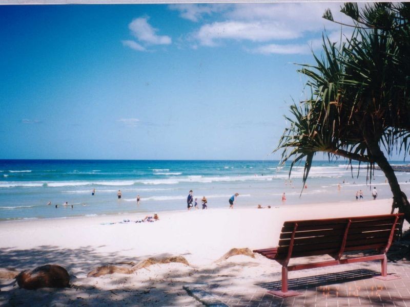 4/1923 Gold Coast Highway, Burleigh Heads QLD 4220