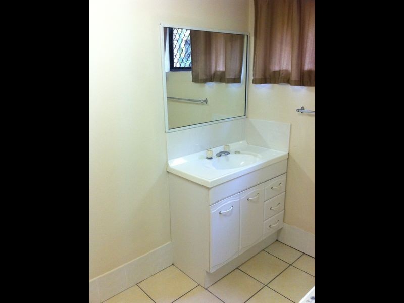 4/1923 Gold Coast Highway, Burleigh Heads QLD 4220