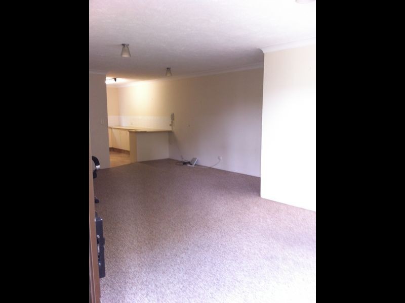 4/1923 Gold Coast Highway, Burleigh Heads QLD 4220