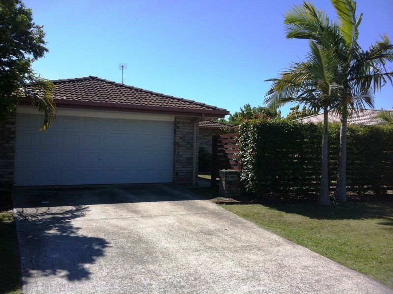 22 Summerwine Street, Burleigh Waters QLD 4220