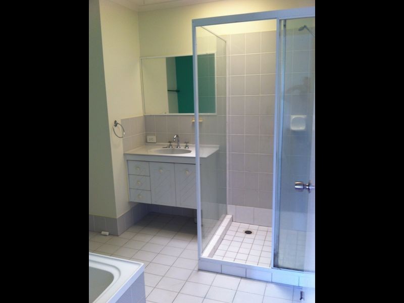 6/251 Christine Avenue, Varsity Lakes QLD 4227