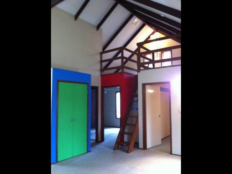 Varsity Lakes QLD 4227