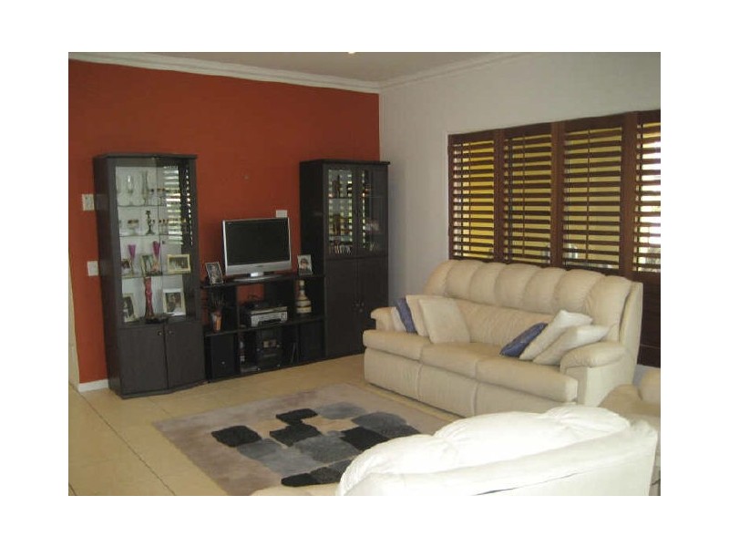 15 Palmyra Court, Burleigh Heads QLD 4220