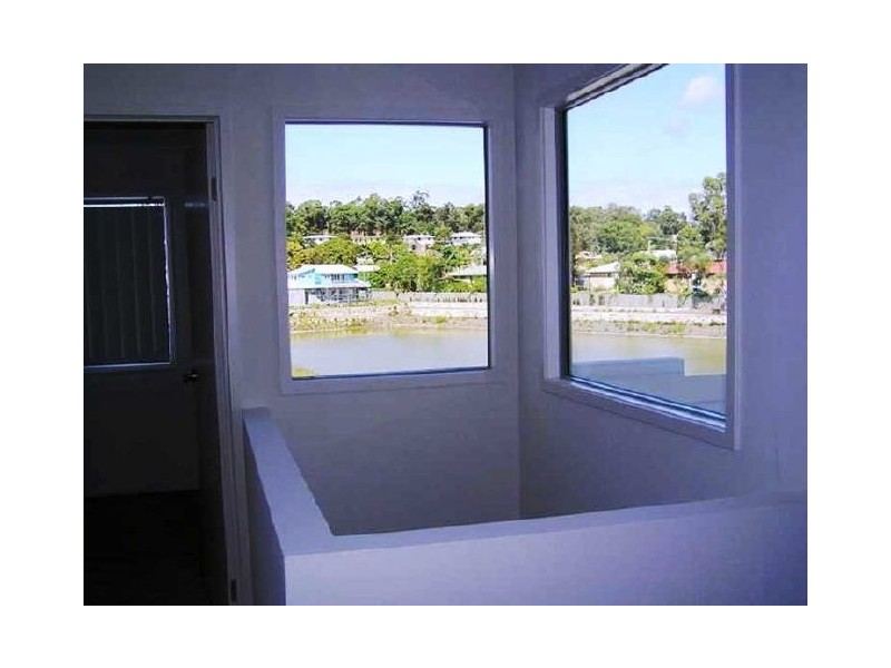 Varsity Lakes QLD 4227