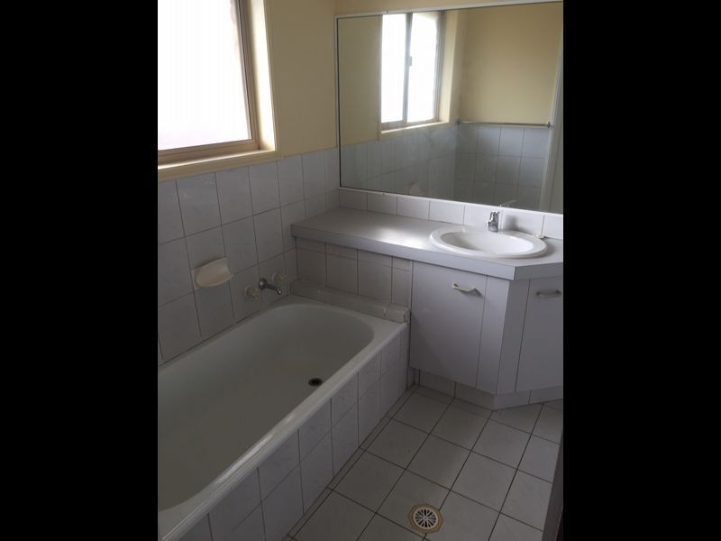 59 Mattocks Road, Burleigh Waters QLD 4220