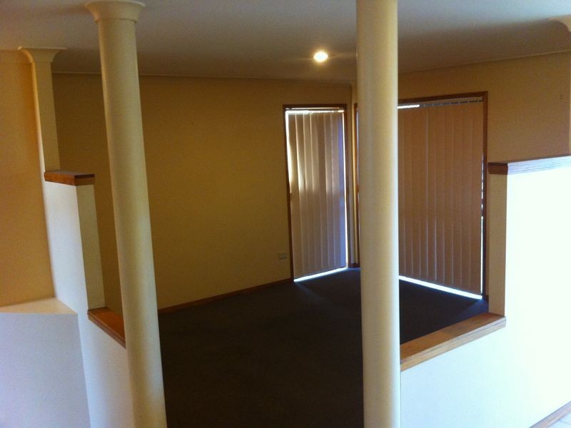 2/13 Gymea Crescent, Varsity Lakes QLD 4227