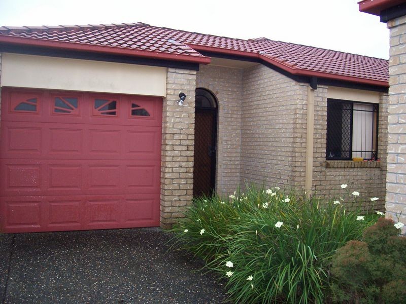 2/13 Gymea Crescent, Varsity Lakes QLD 4227