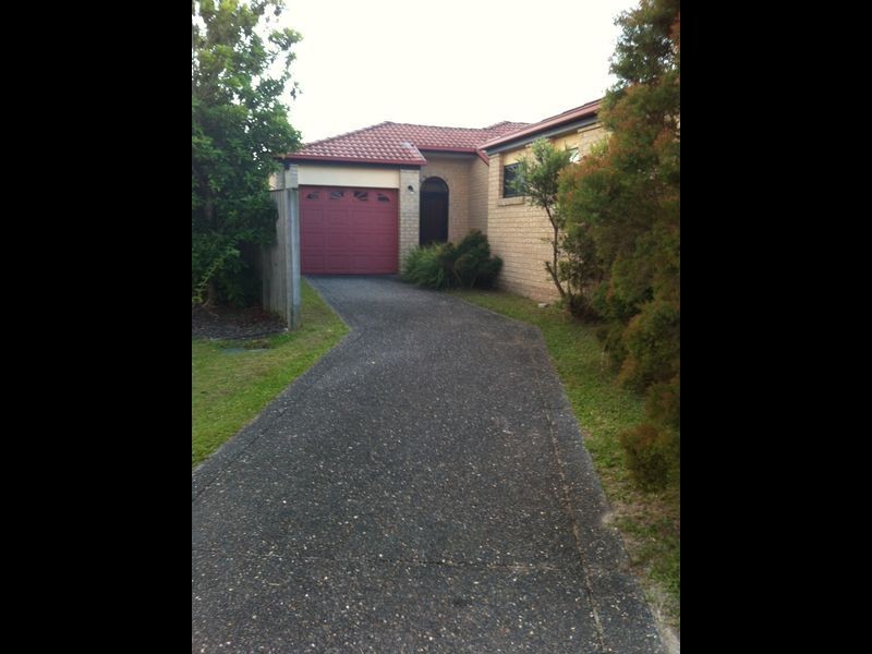 2/13 Gymea Crescent, Varsity Lakes QLD 4227