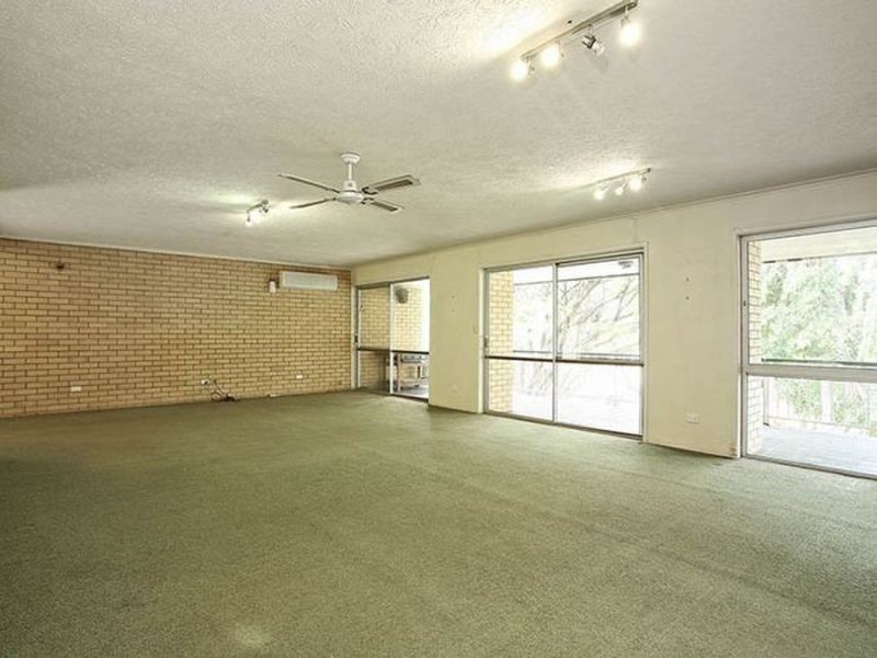 2 Cotton Street, Burleigh Heads QLD 4220