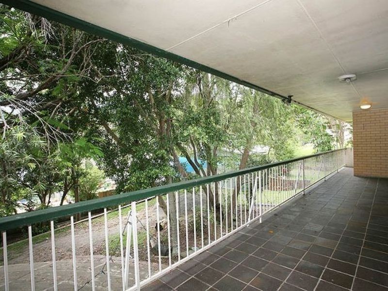 2 Cotton Street, Burleigh Heads QLD 4220