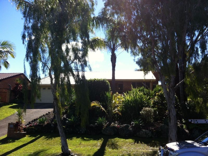 14 Rangeview Drive, Burleigh Waters QLD 4220