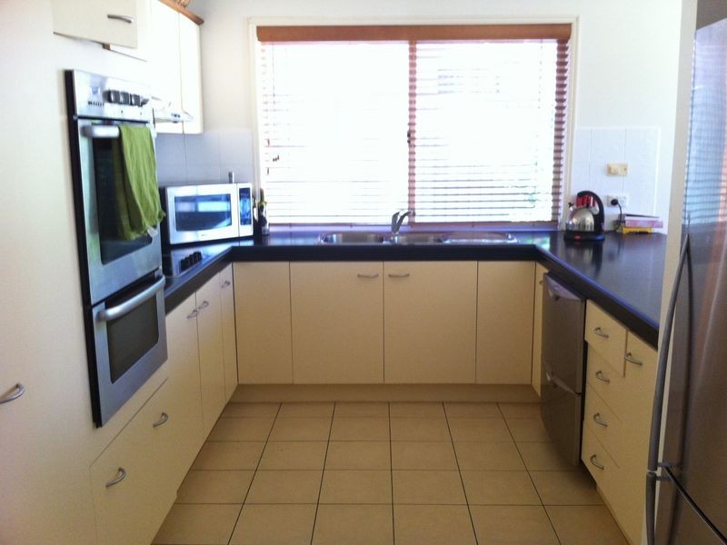 14 Rangeview Drive, Burleigh Waters QLD 4220