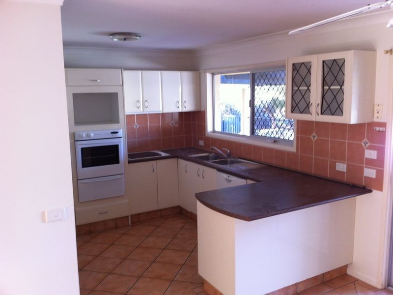 44 Mountainview Ave, Burleigh Waters QLD 4220