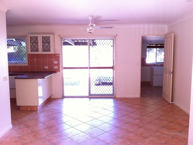 44 Mountainview Ave, Burleigh Waters QLD 4220