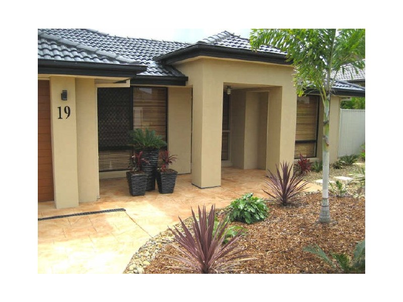19 Cordyline Drive, Reedy Creek QLD 4227