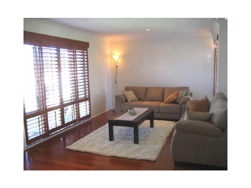 9 Pintail Cres, Burleigh Waters QLD 4220