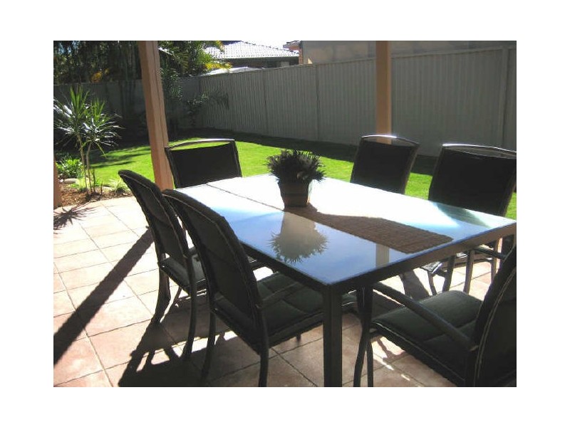 9 Pintail Cres, Burleigh Waters QLD 4220