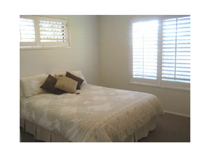 9 Pintail Cres, Burleigh Waters QLD 4220