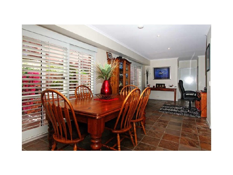 42 Wedgebill Parade, Burleigh Waters QLD 4220