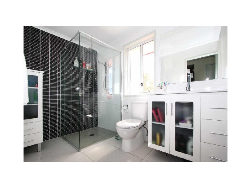 42 Wedgebill Parade, Burleigh Waters QLD 4220