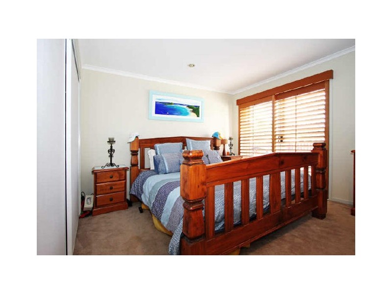 42 Wedgebill Parade, Burleigh Waters QLD 4220