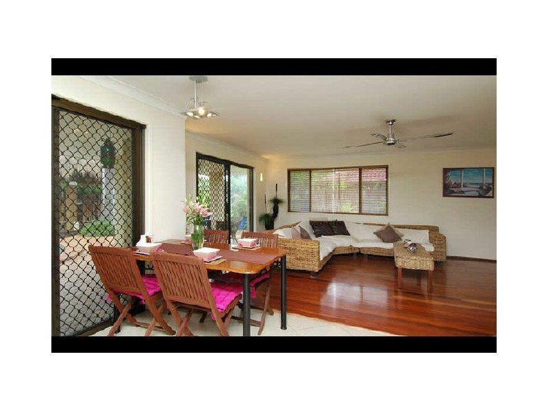 202 Tallebudgera Drive, Palm Beach QLD 4221