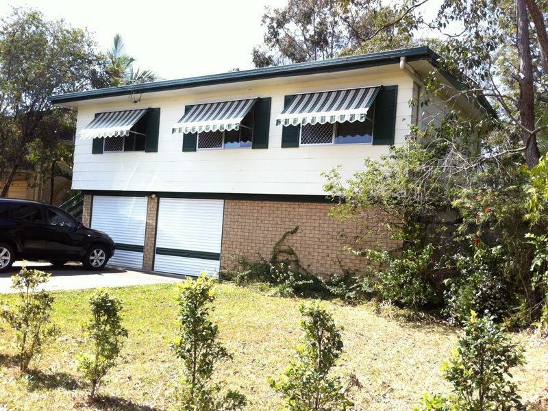 6 Grevillia Drive, Varsity Lakes QLD 4227