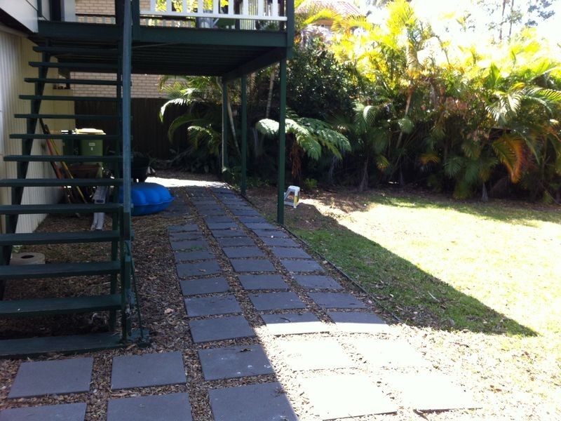 6 Grevillia Drive, Varsity Lakes QLD 4227