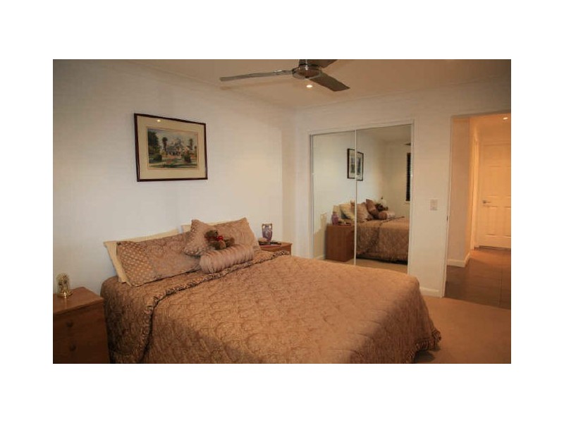 1/80 Dawn Pde, Miami QLD 4220